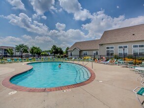 The Landings at Chandler Crossings in East Lansing, MI - Building Photo - Building Photo