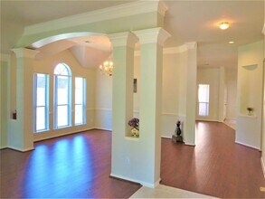 419 Wellington Point in Houston, TX - Building Photo - Building Photo