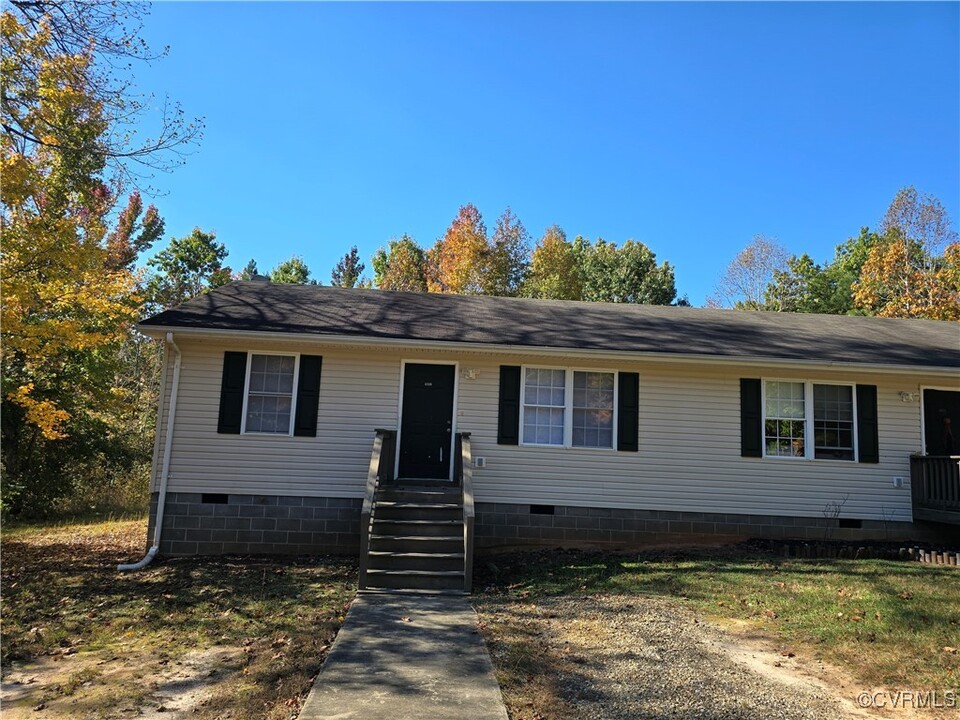 4349 Chappell Rd in Keysville, VA - Building Photo