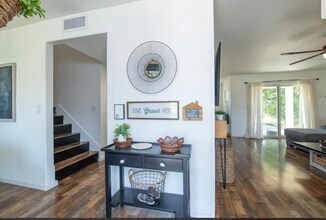 1228 E Waterview St in Hanford, CA - Building Photo - Building Photo