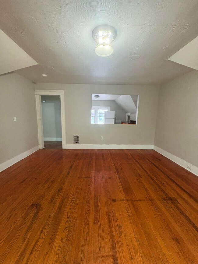 322 Sherman Ave, Unit 3 in New Haven, CT - Foto de edificio - Building Photo