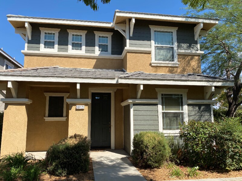 38121 Mendocino Way in Palmdale, CA - Building Photo