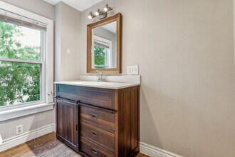 2246 N 4th St in Columbus, OH - Foto de edificio - Building Photo