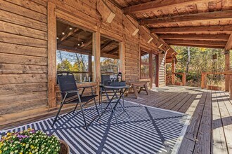 125 Alpine Dr in Steamboat Springs, CO - Building Photo - Building Photo