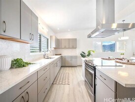 45-185-185 Lilipuna Rd in Kaneohe, HI - Building Photo