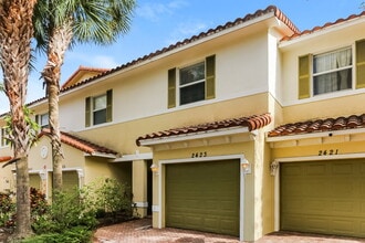 2423 NW 31st Ct in Oakland Park, FL - Building Photo - Building Photo