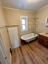 490 Glenwood Ave in Rochester, NY - Building Photo - Building Photo