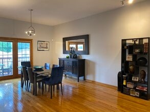 449 E Bowen Ave in Chicago, IL - Building Photo - Building Photo