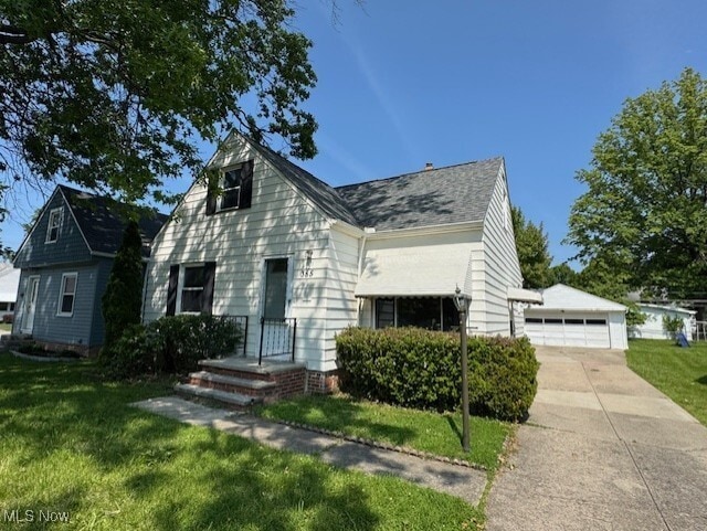 property at 385 E 271st St