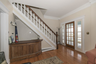 18 Ocean Ave N in Ocean Grove, NJ - Building Photo - Building Photo