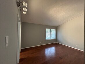 3850 Mulkey Cir SW in Marietta, GA - Foto de edificio - Building Photo