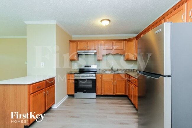 702 Delbrook Dr in Whiteland, IN - Building Photo - Building Photo