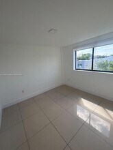 829 SW 18th Ave in Miami, FL - Building Photo - Building Photo