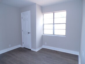 717 39th Pl in Fairfield, AL - Building Photo - Building Photo