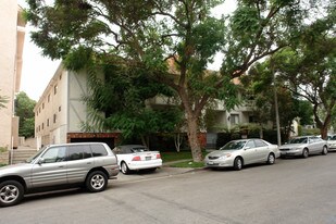 Camden Courtyard Apartments