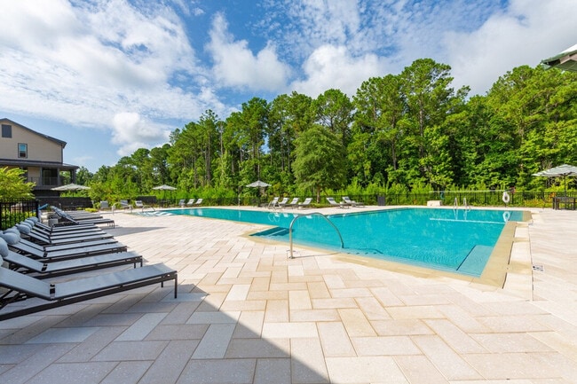 11830 Buckfield Cir in Jacksonville, FL - Foto de edificio - Building Photo