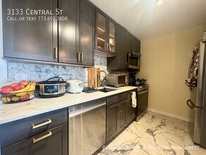 3133 Central St in Evanston, IL - Building Photo - Building Photo