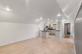 219 Glenn Ct in Montesano, WA - Building Photo - Building Photo