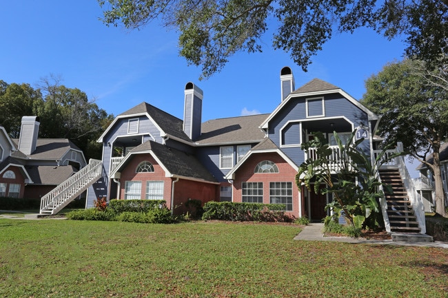Twin Lakes in Palm Harbor, FL - Foto de edificio - Building Photo