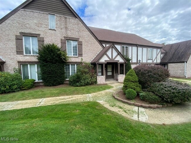 property at 4313 Earl Dr