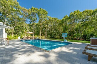 26 Wintergreen Way in Quogue, NY - Building Photo - Building Photo