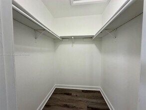 3988 NW 87th Ave in Sunrise, FL - Building Photo - Building Photo