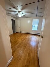 28 Hermitage Ln, Unit First Floor in Worcester, MA - Building Photo - Building Photo
