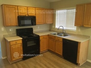 2049 N 109th Ave in Avondale, AZ - Foto de edificio - Building Photo