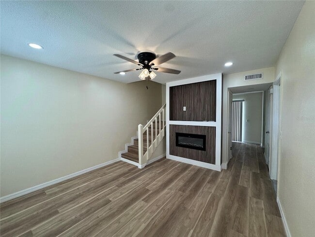 665 W Juniata St in Clermont, FL - Building Photo - Building Photo