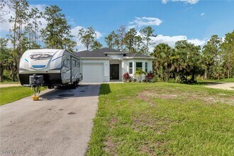 3320 41st Ave NE in Naples, FL - Building Photo - Building Photo