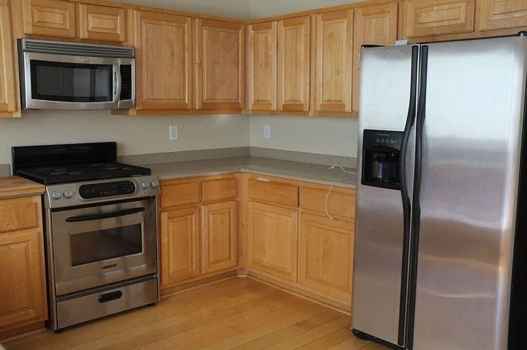 2259 Smokey Sky Dr in Henderson, NV - Foto de edificio