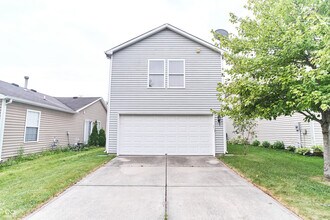 12142 Lindley Dr in Noblesville, IN - Building Photo - Building Photo