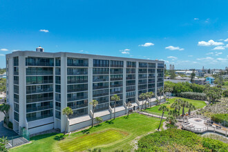 Siesta Gulf View in Sarasota, FL - Building Photo - Building Photo