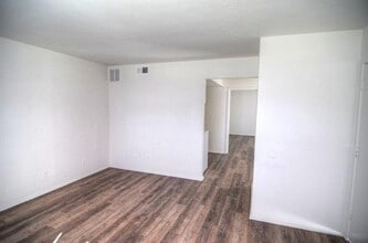 1826 Randolph Dr in Garland, TX - Building Photo - Building Photo