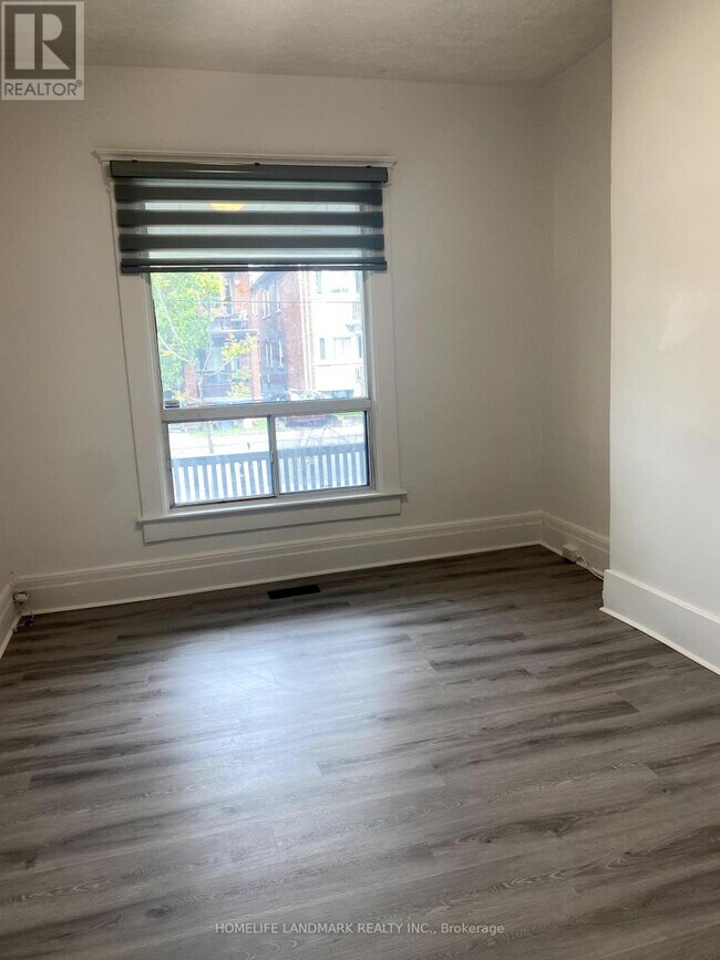 1067 Dovercourt Rd in Toronto, ON - Building Photo - Building Photo