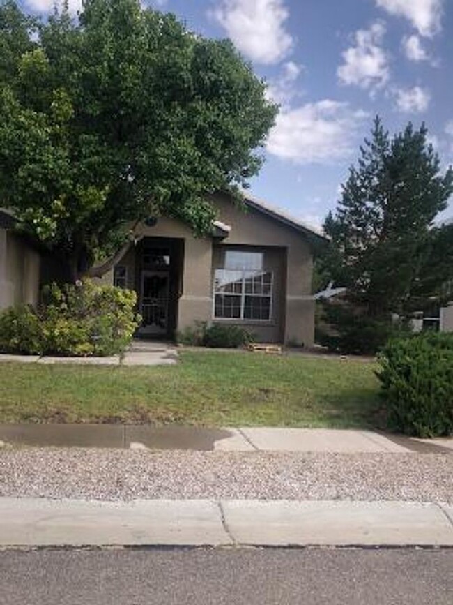 property at 8135 Corte Del Viento NW