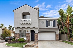 10 Calle Clasico in San Clemente, CA - Building Photo