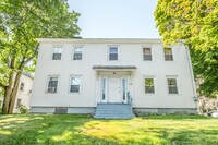 10 Sherwin St in Waterville, ME - Foto de edificio - Building Photo