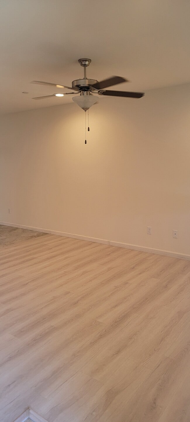 2685 W McComb Ave in Porterville, CA - Building Photo - Building Photo