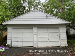 3638 Glencairn Rd in Shaker Heights, OH - Building Photo - Building Photo