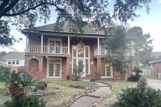 property at 18406 Spinner Ct Dr