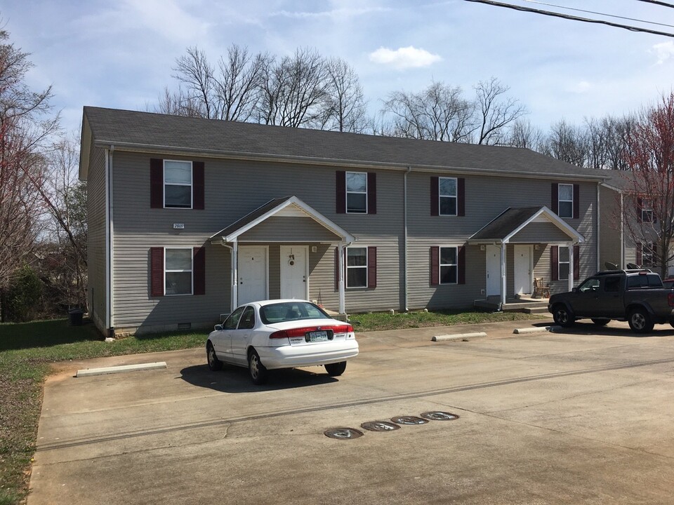 2813 Cobalt Dr in Clarksville, TN - Building Photo