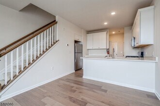 43 S Davenport St in Somerville, NJ - Building Photo - Building Photo