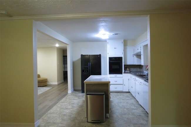 property at 3120 Montgomery Rd