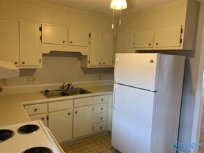 8142 Oldfield Rd SW in Huntsville, AL - Building Photo - Building Photo