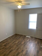 405 E Rickenbacker Dr in Midwest City, OK - Building Photo - Building Photo