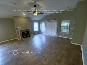 13463 Devan Lee Dr E in Jacksonville, FL - Foto de edificio - Building Photo