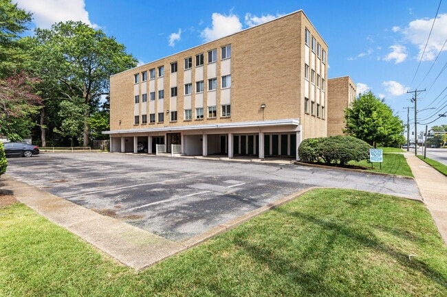 1005 Woodrow Ave in Norfolk, VA - Building Photo - Building Photo