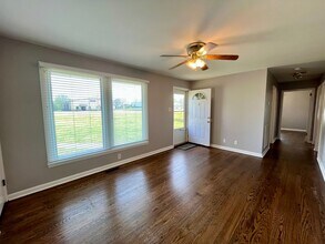 2950 Ashland City Rd in Clarksville, TN - Building Photo - Building Photo