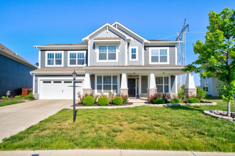 6366 Sugar Maple Dr in Zionsville, IN - Building Photo